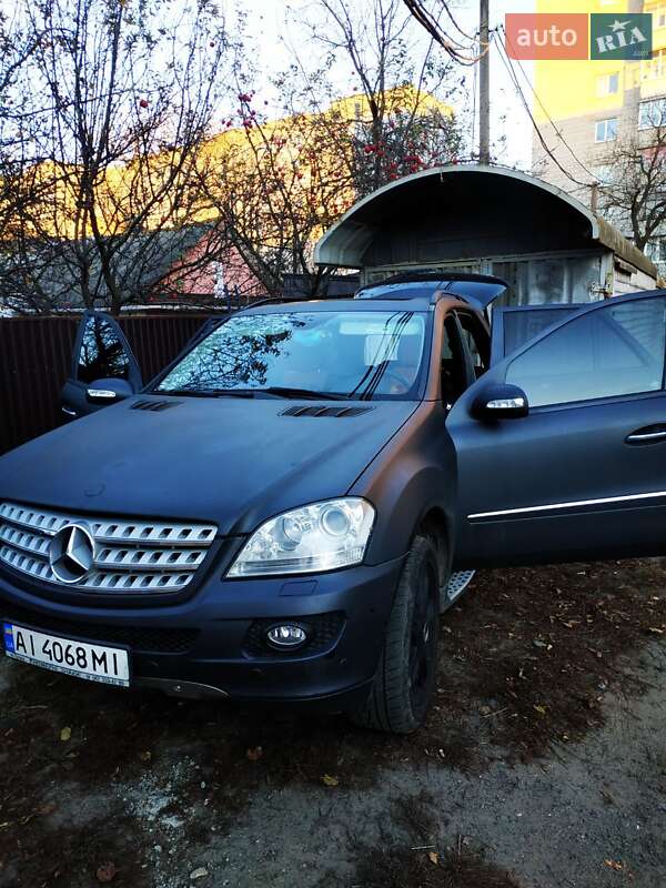Mercedes-benz M-class (2008)