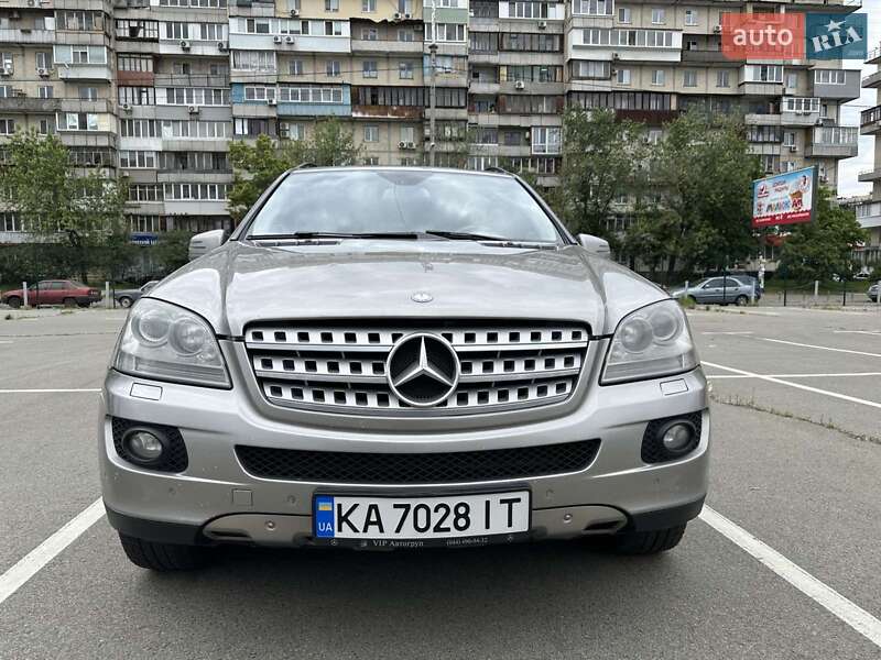 Mercedes-benz M-class (2006)