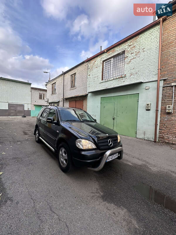 Mercedes-benz M-class (1999)