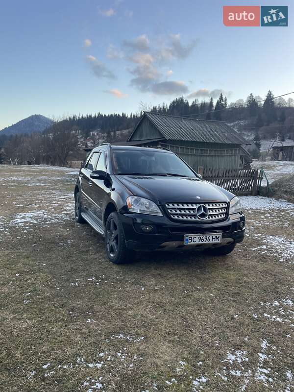 Mercedes-benz M-class (2008)