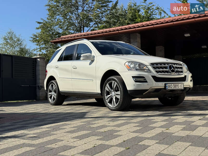 Mercedes-benz M-class (2011)