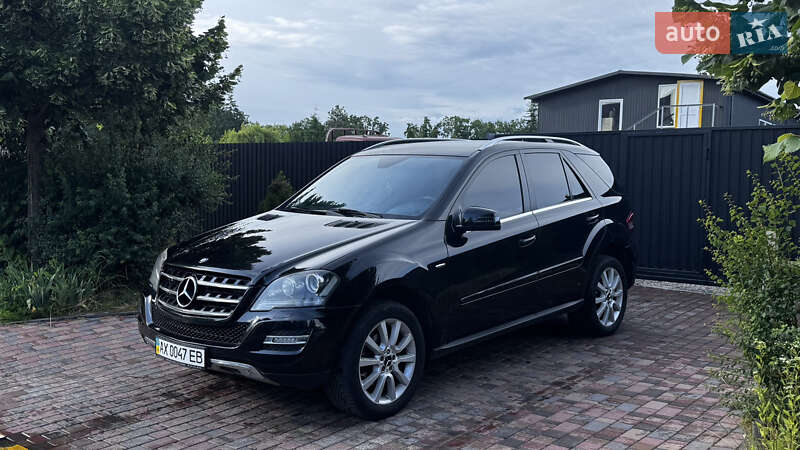 Mercedes-benz M-class (2011)