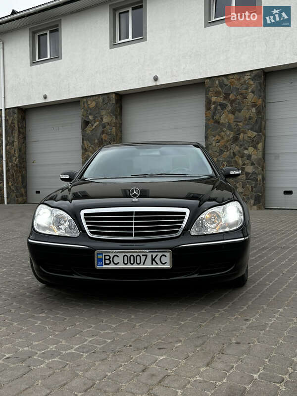 Mercedes-benz S-class (2004)