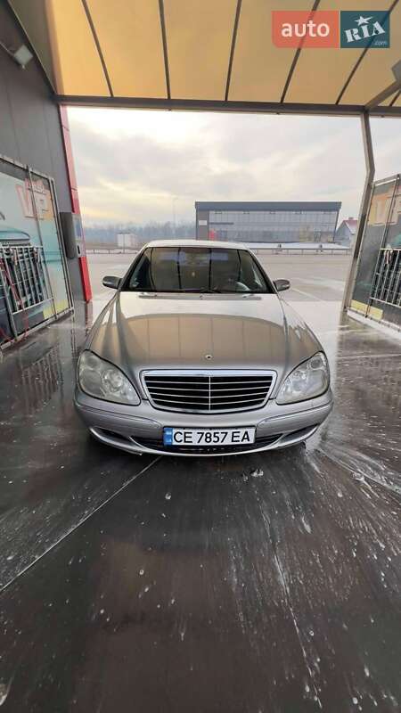 Mercedes-benz S-class (2004)