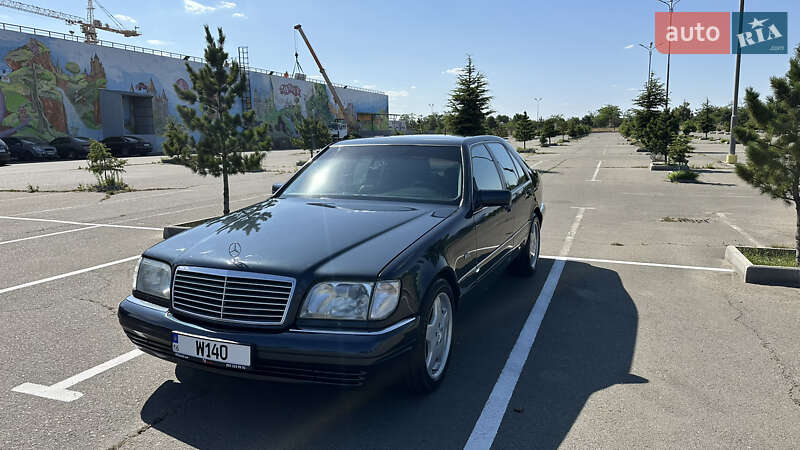 Mercedes-benz S-class (1998)