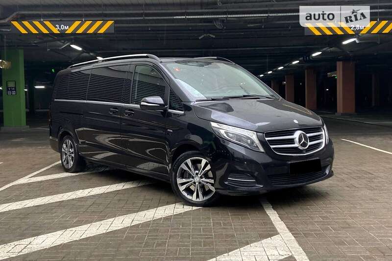 Mercedes-benz V-class (2016)