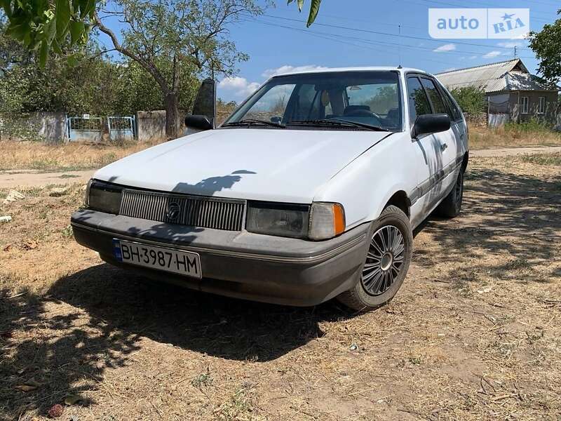 Mercury Tracer (1988)