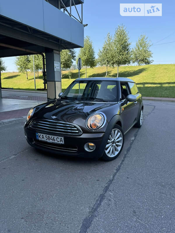 Mini Cooper (2009)