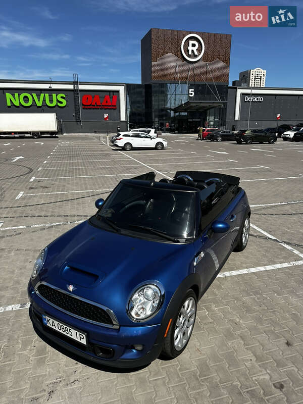 Mini Convertible (2011)