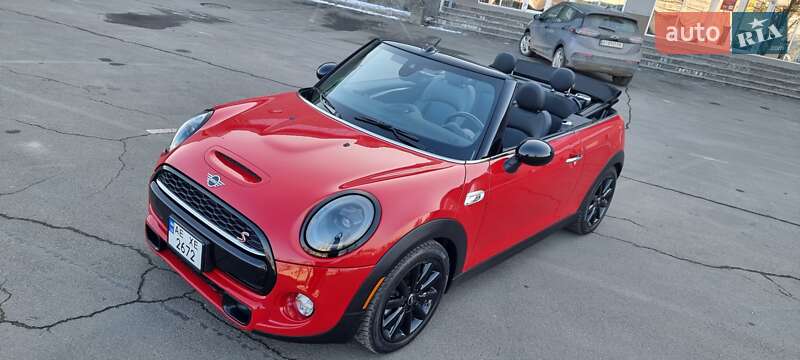 Mini Convertible (2018)