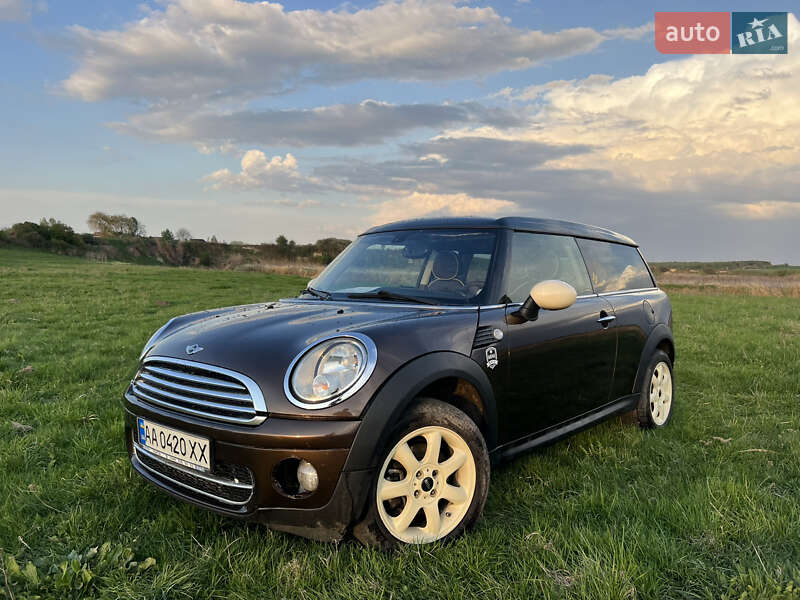 Mini Cooper (2010)