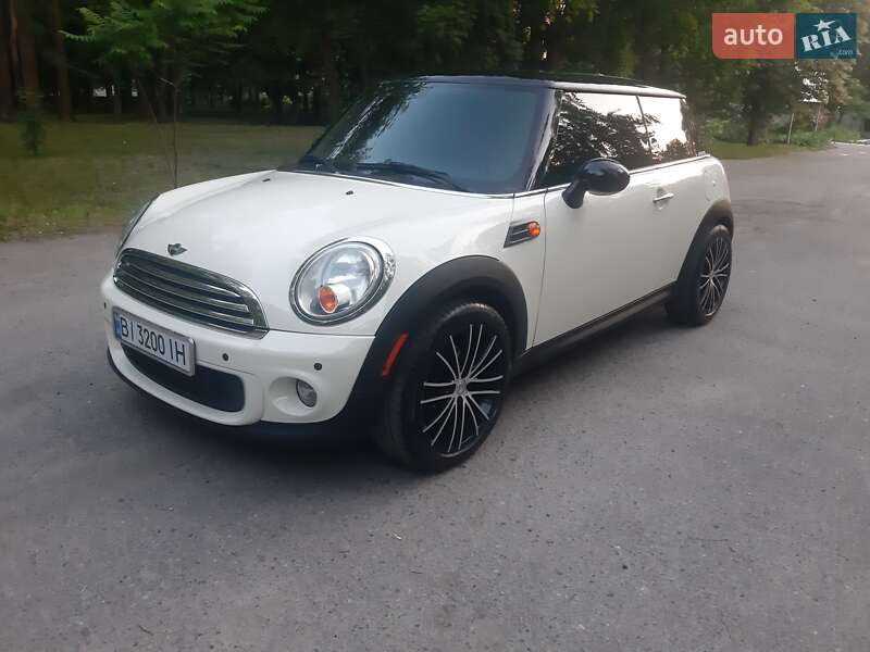 Mini Cooper (2013)