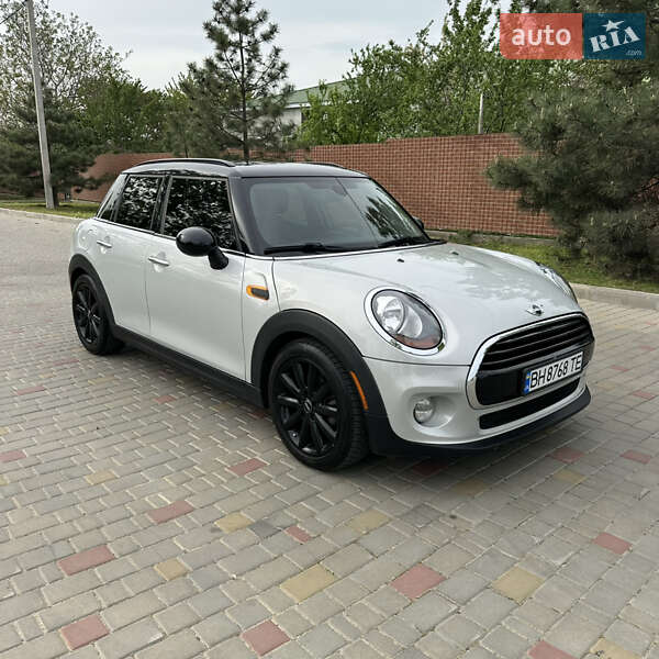 Mini Coupe (2015)