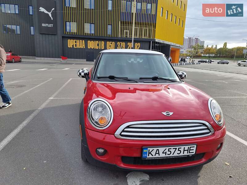 Mini Hatch (2010)