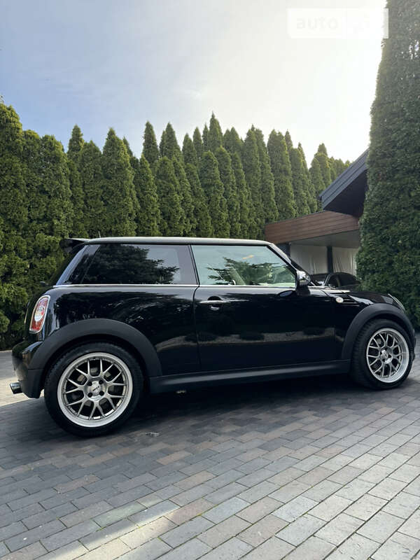 Mini One (2010)