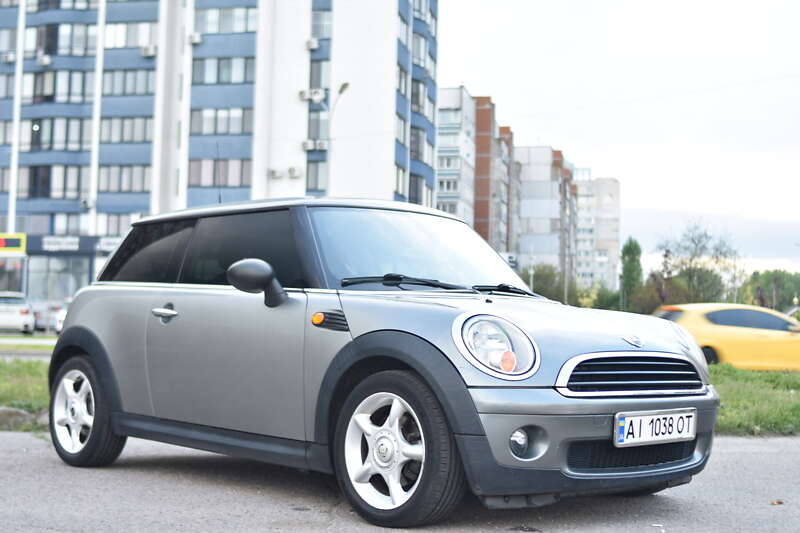 Mini One (2010)