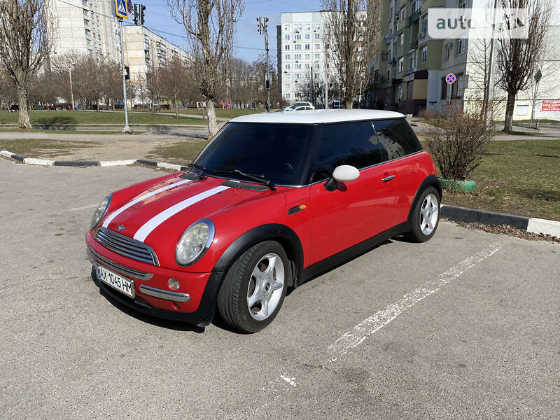 Mini Hatch (2002)