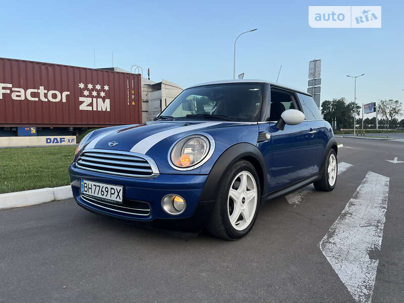 Mini Hatch (2008)