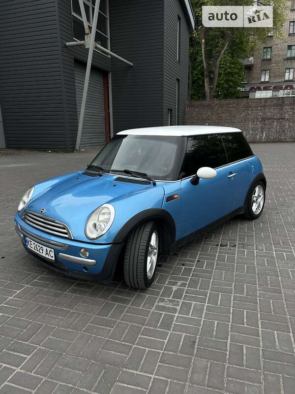 Mini Hatch (2004)