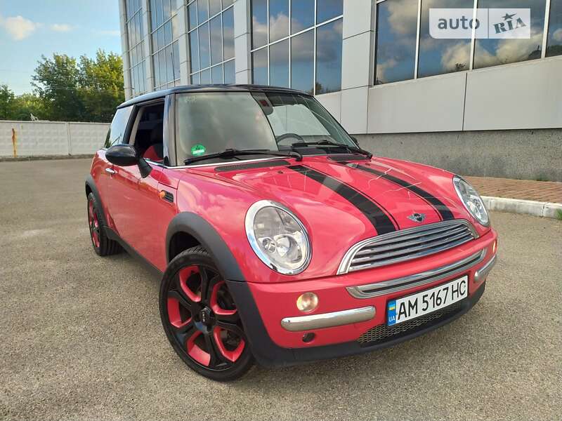Mini Cooper (2003)