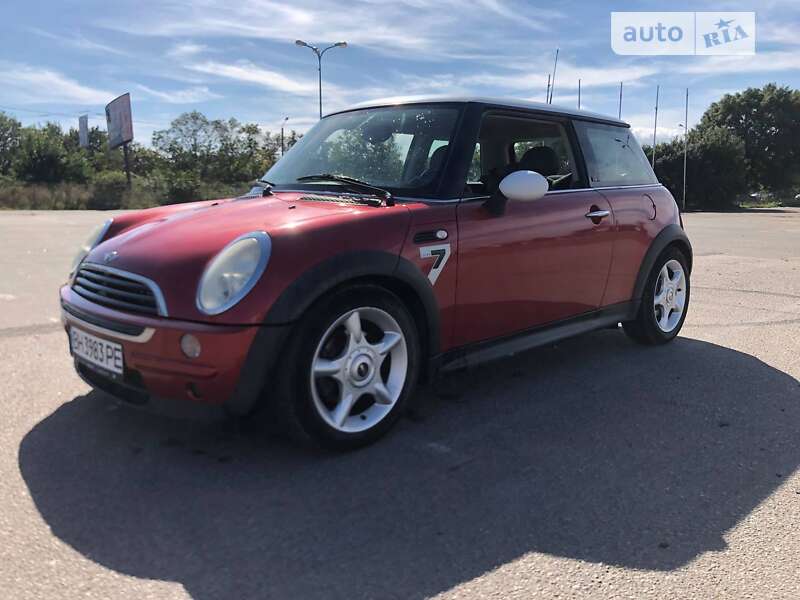 Mini Cooper (2005)