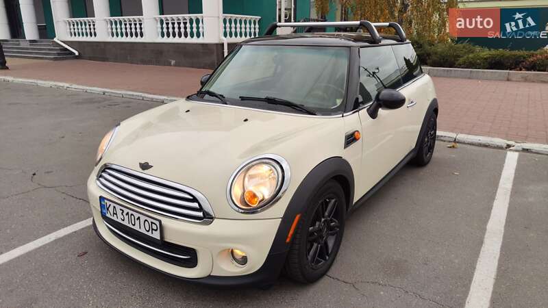 Mini Cooper (2013)