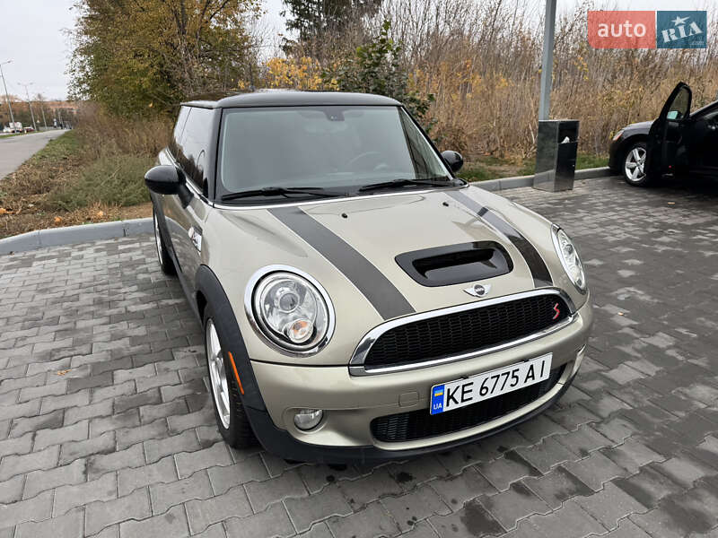 Mini Cooper (2008)
