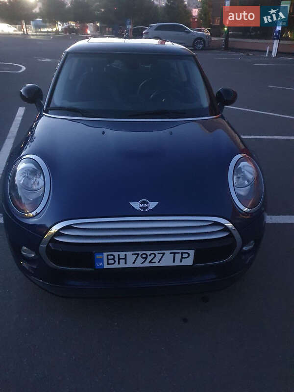 Mini Cooper (2014)