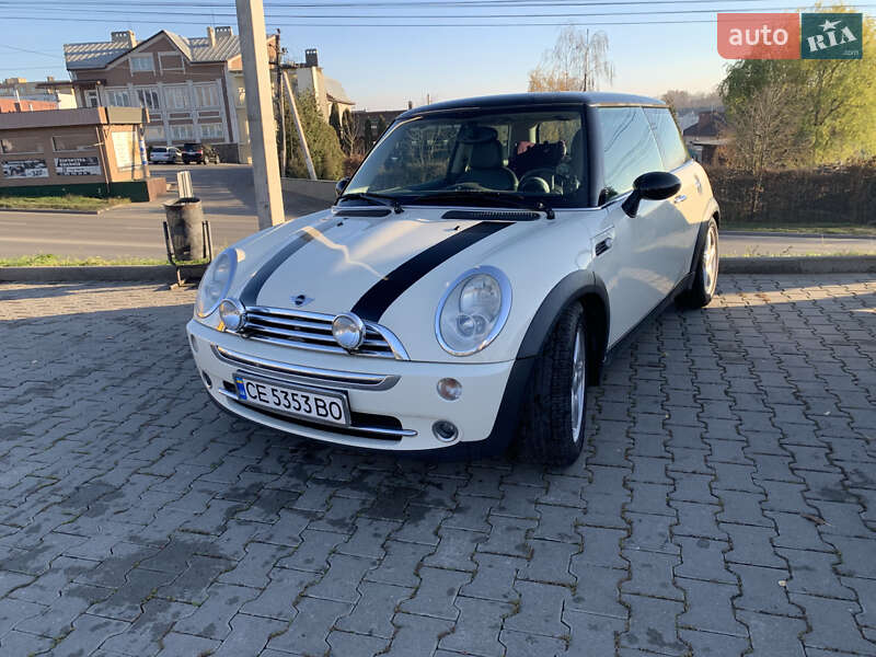 Mini Cooper (2005)