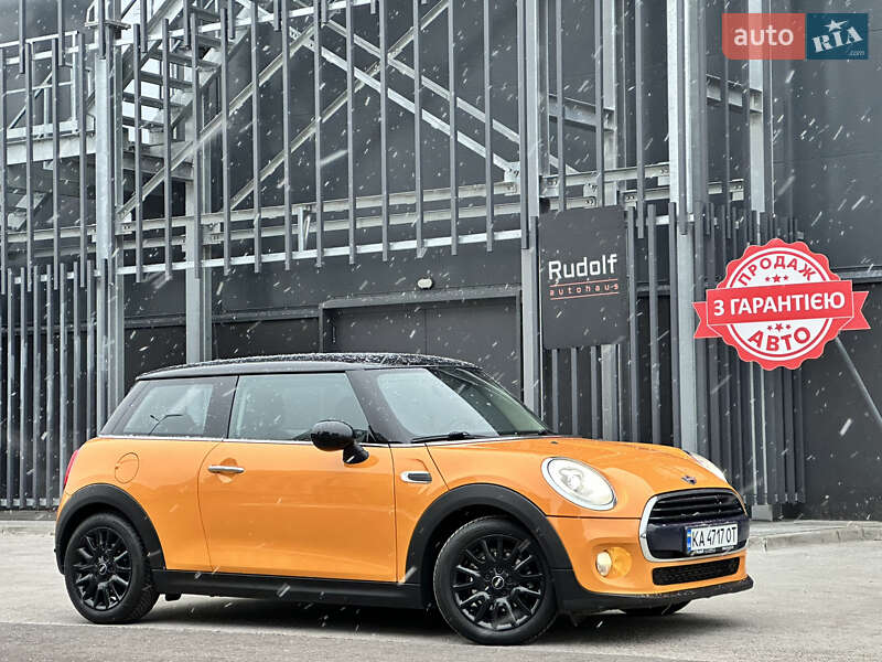 Mini Cooper (2016)