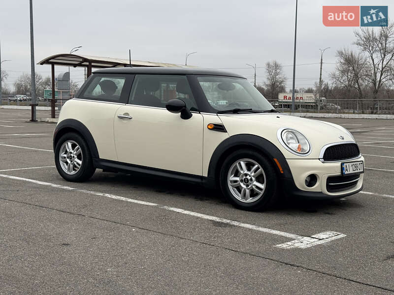Mini Hatch (2012)