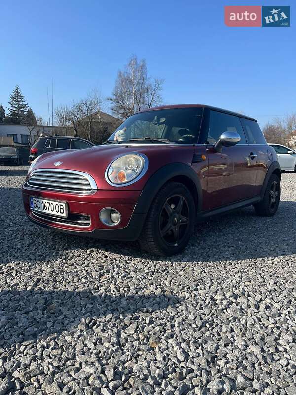 Mini Hatch (2008)