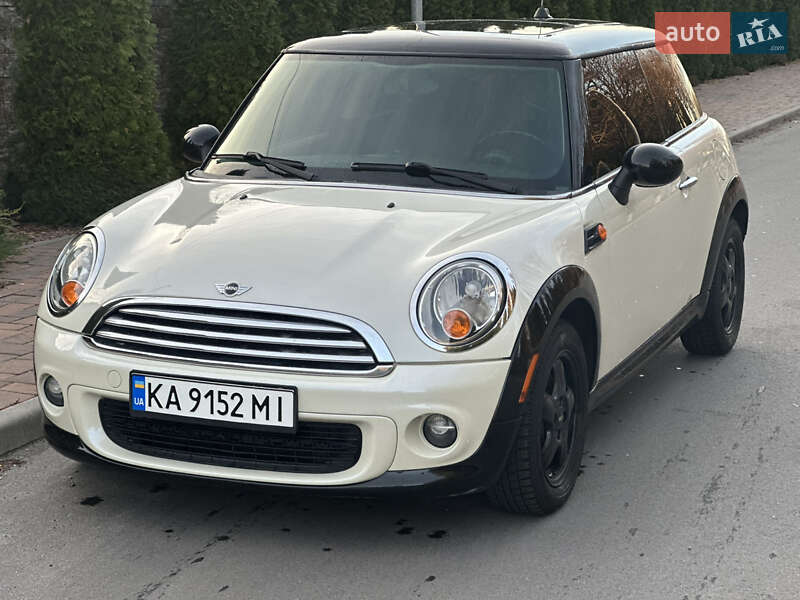 Mini Hatch (2011)