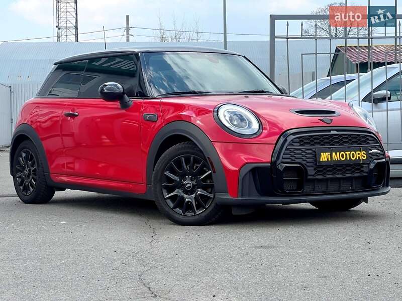 Mini Hatch (2017)
