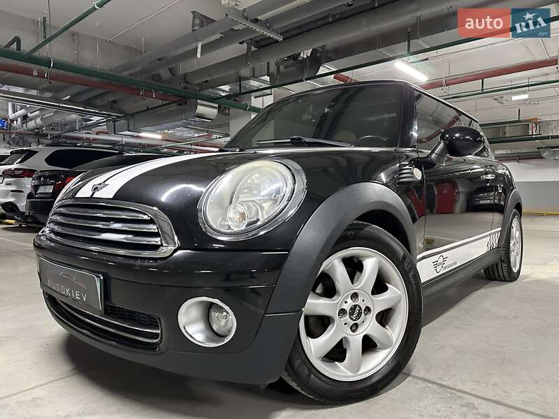 Mini Hatch (2009)