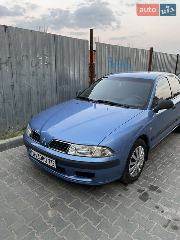 Mitsubishi Carisma (2001)