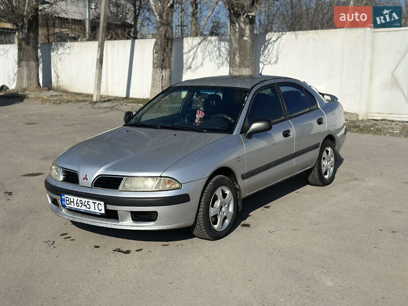 Mitsubishi Carisma (2001)