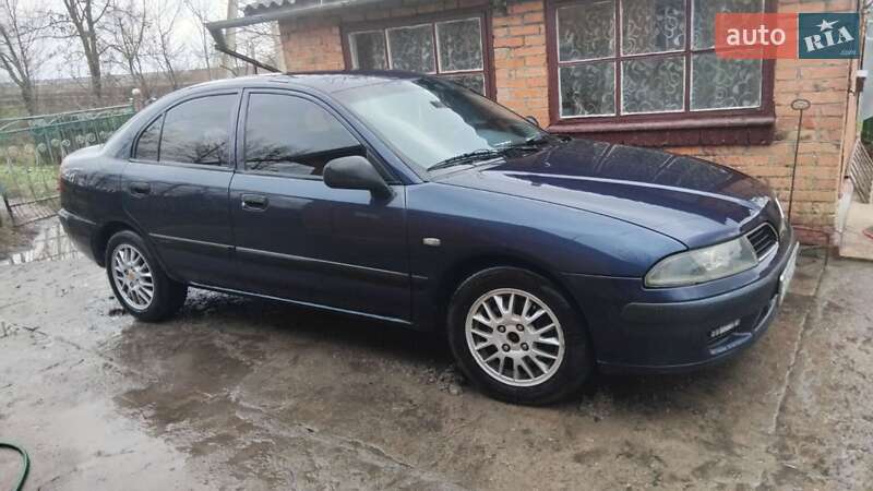 Mitsubishi Carisma (2002)