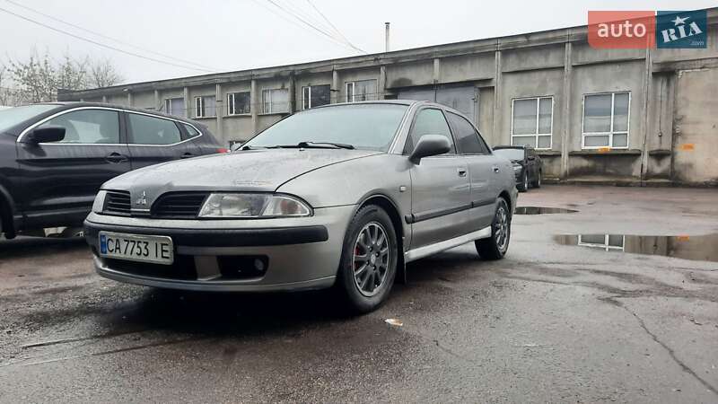 Mitsubishi Carisma (2003)