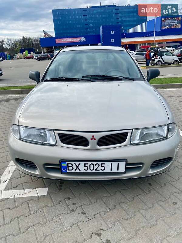 Mitsubishi Carisma (1997)