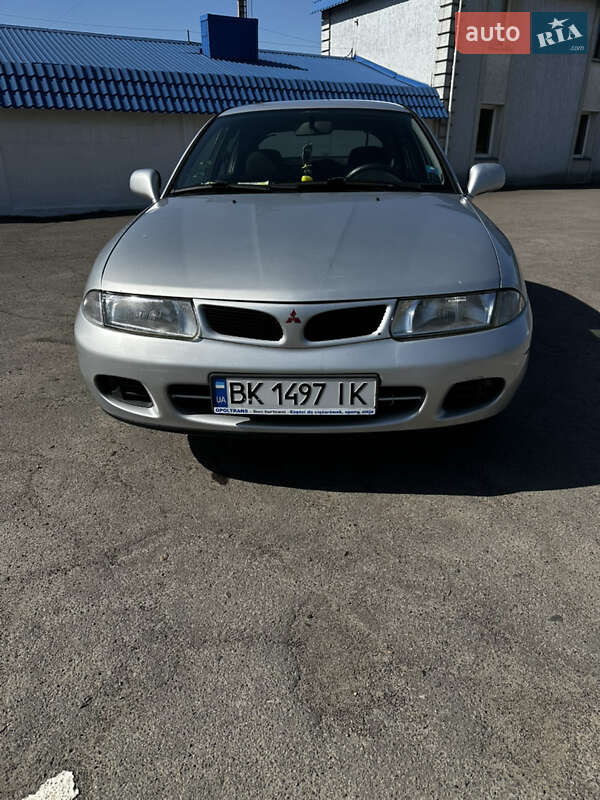 Mitsubishi Carisma (1998)