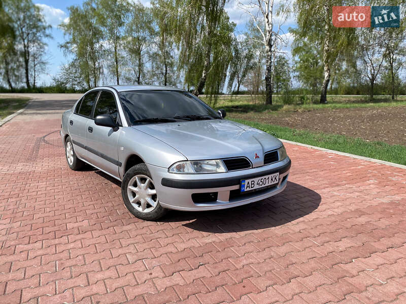 Mitsubishi Carisma (2000)