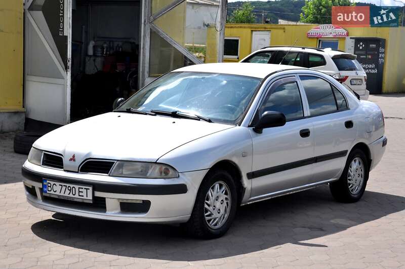 Mitsubishi Carisma (2000)