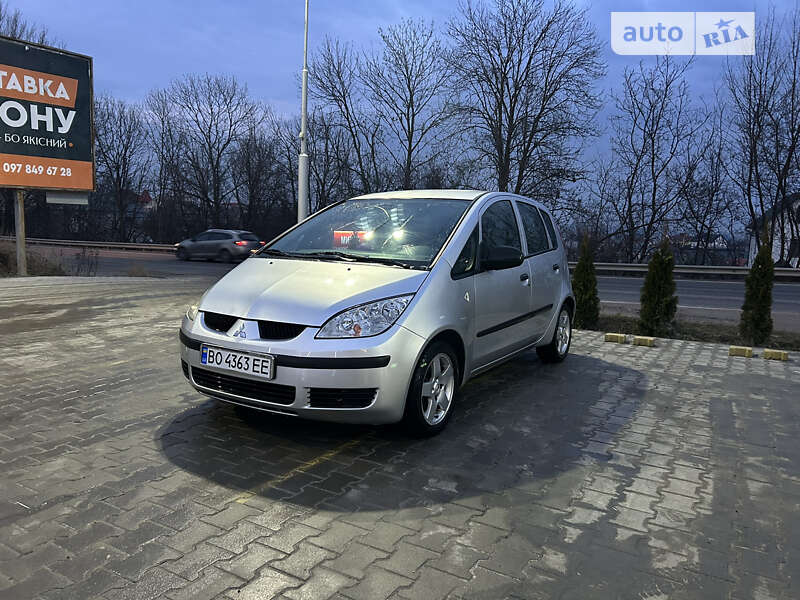 Mitsubishi Colt (2004)