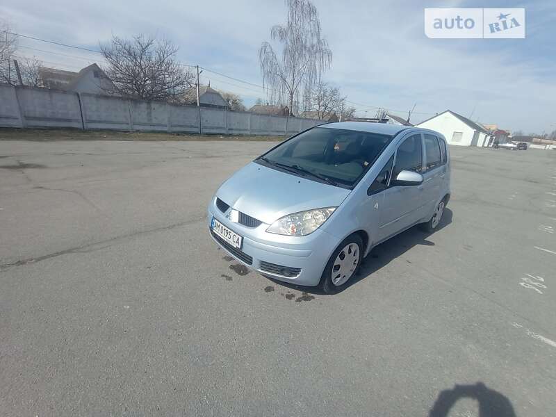 Mitsubishi Colt (2006)
