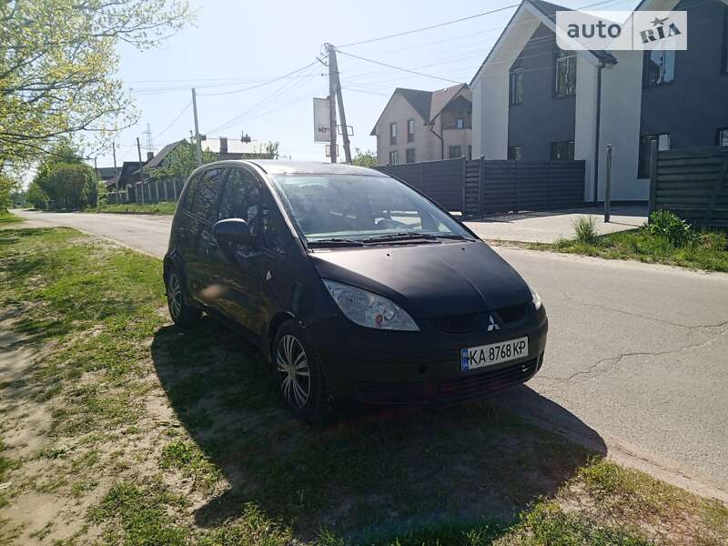 Mitsubishi Colt (2008)