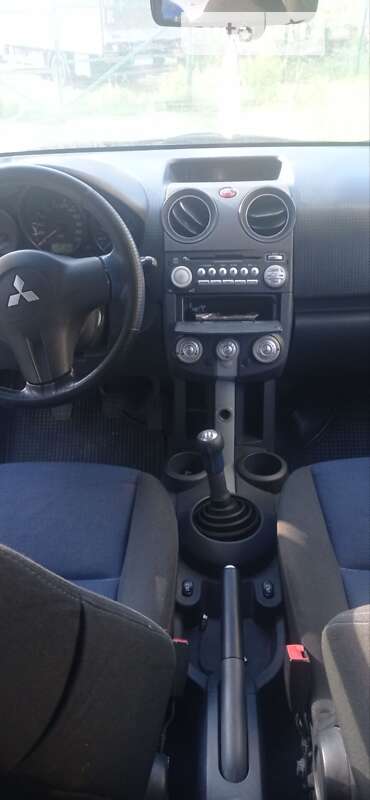 Mitsubishi Colt (2006)
