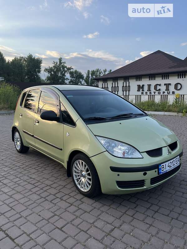 Mitsubishi Colt (2005)