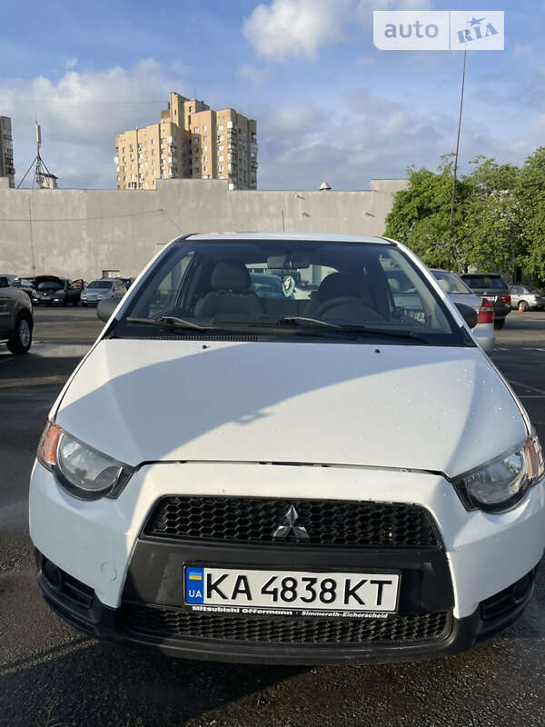 Mitsubishi Colt (2010)
