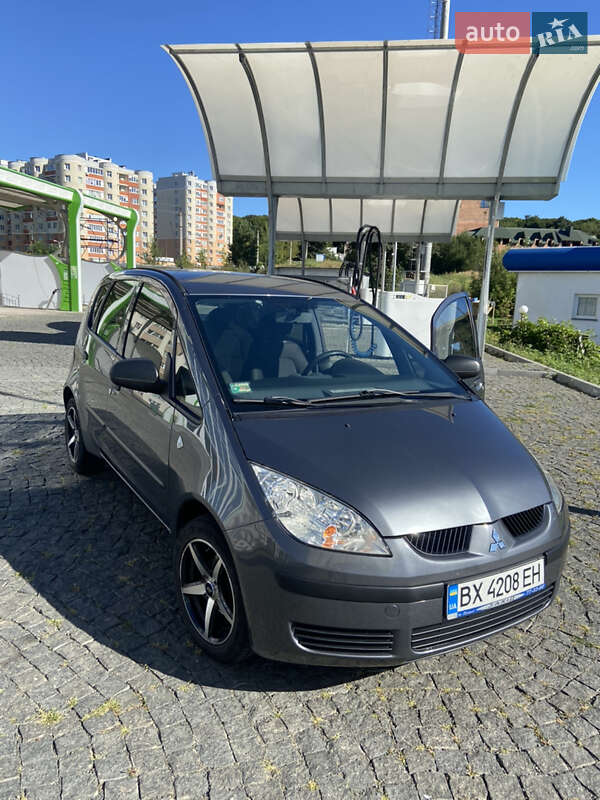 Mitsubishi Colt (2008)